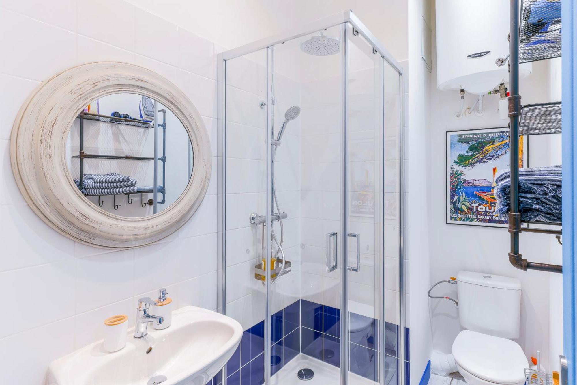 Studio Bleu 29M2, 120M Vieux-Port , Clim ,Wifi, Acces Autonome Avec Code Marseille Exterior photo
